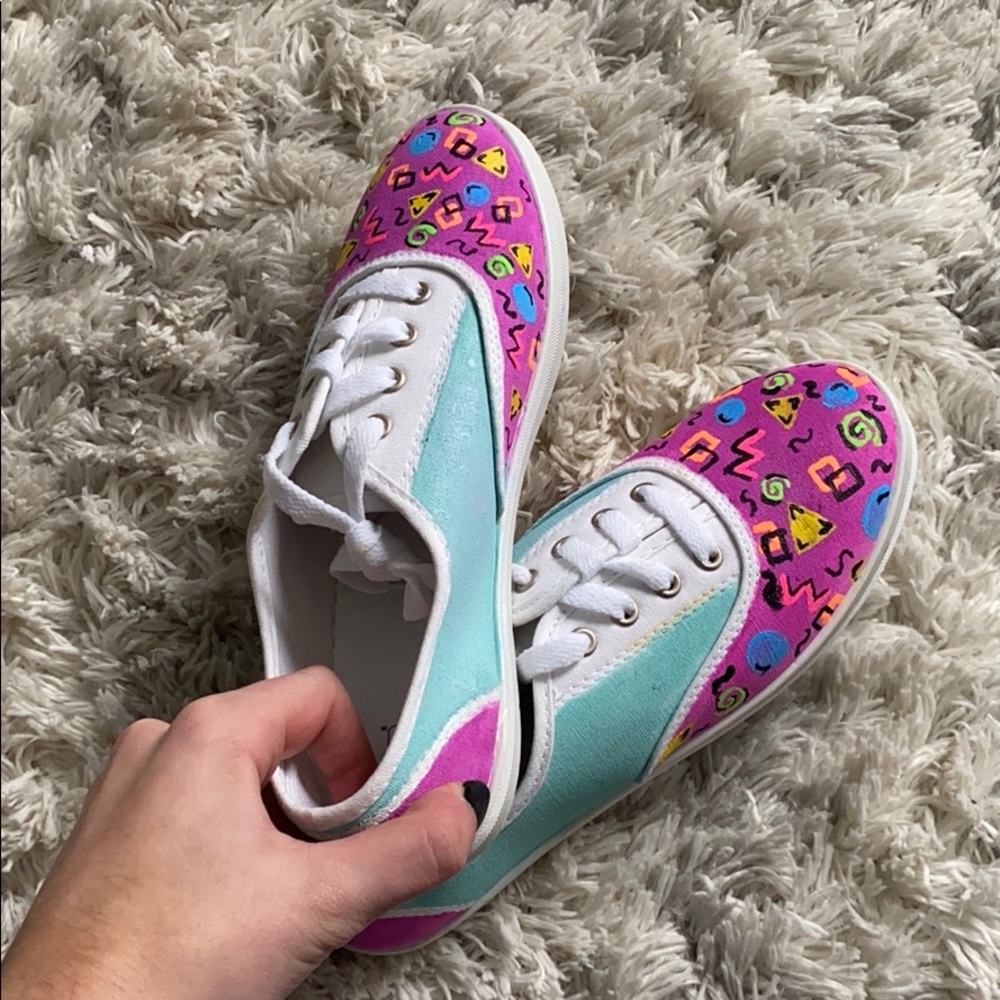 custom painted 80’s retro design